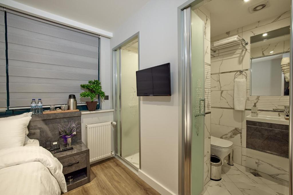 The Bold Hotel - image 4