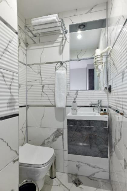 The Bold Hotel - image 5
