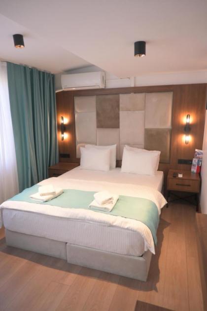Isle Hotel - image 15