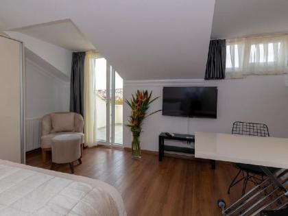 Joy Suites - image 2