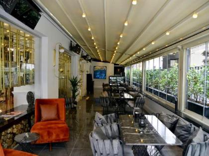 A11 Hotel Exclusive - image 2