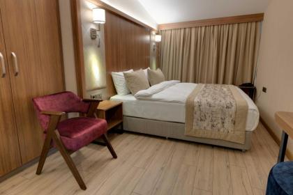 istport hotel - image 2
