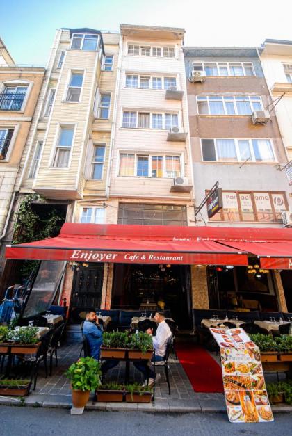 istanbul enjoyer suit - image 2
