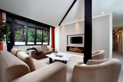 Walton Gardens Pera - image 23