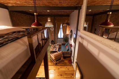 The Istanbuller - image 27