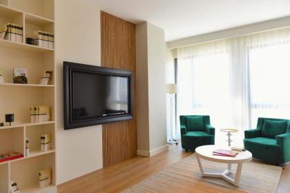 G Tower Furnished Apartment Rentals - image 26