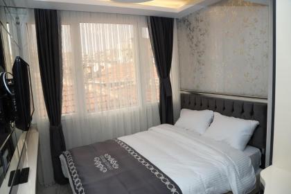 The Grand Tower Hotel - image 12
