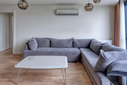 G Yoo Residence by NewInn - image 27