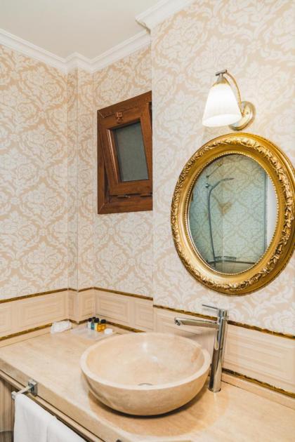 Hotel Fresia Istanbul - image 26