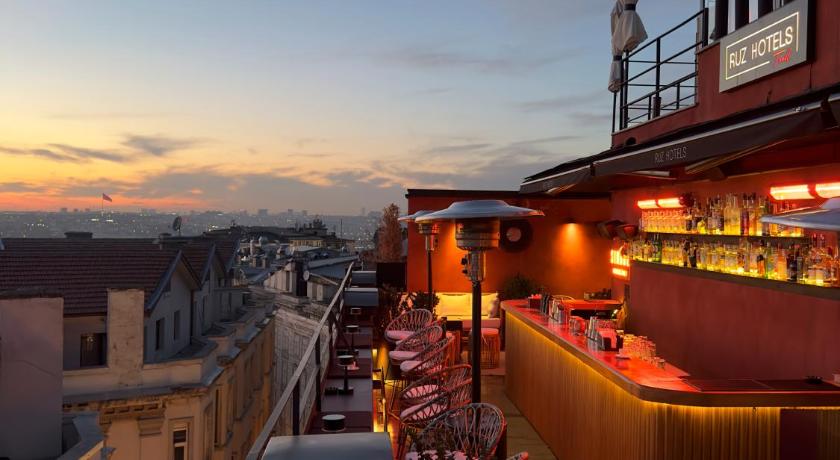 RUZ Hotels - image 4