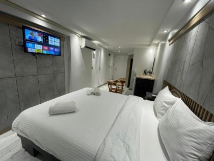 Blue Mansion Hotel & Flats - image 25