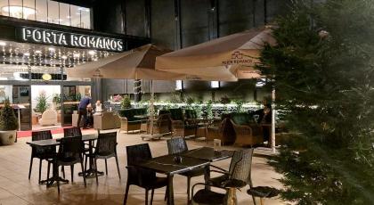 Porta Romanos Hotel - image 23