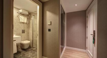 Dora Pera Hotel - image 21