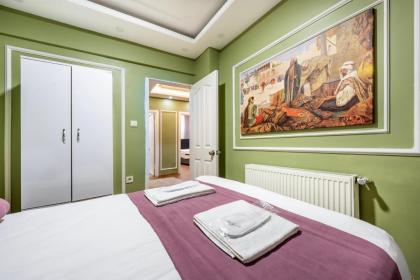 SECRET GARDEN - basement - image 11