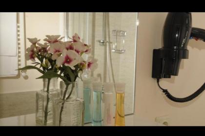 Three Apples Suites Taksim - image 9