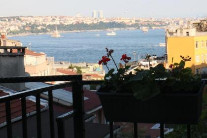Cute Flat Cihangir