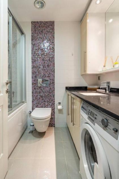 Sleek Flat with Great Location in Tesvikiye - image 11