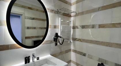 MQ Hotel Suites - image 30