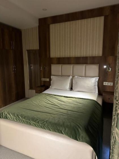 Mardy Hotel - image 24
