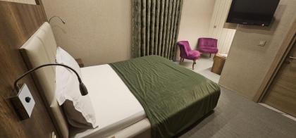 Mardy Hotel - image 27