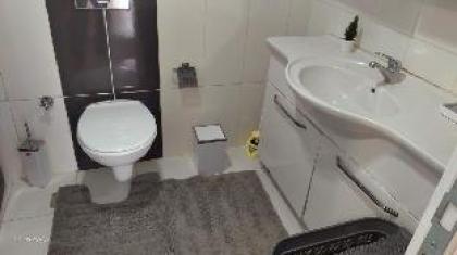Great 13 apartment with open view - image 12