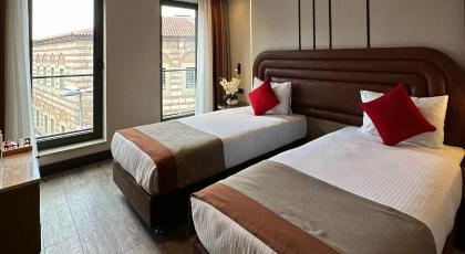 Edition Old City Hotel - image 26