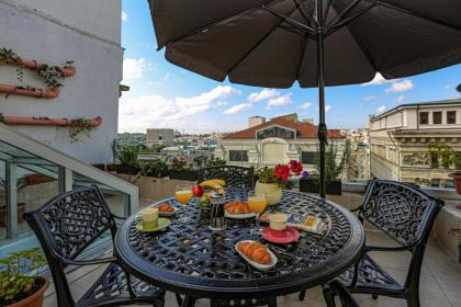 No 8 Galata - image 16
