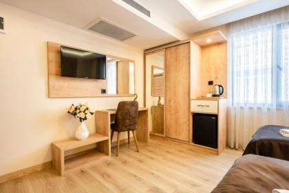 Emin Palace - image 21