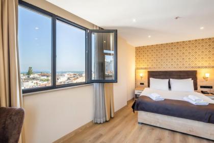 Emin Palace - image 24