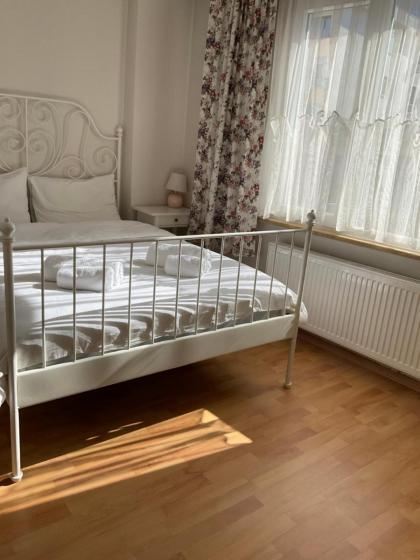 Lovely two bedroom flat There is a separate room used as an office suitable for working from home. - image 13
