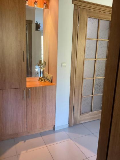Lovely two bedroom flat There is a separate room used as an office suitable for working from home. - image 3