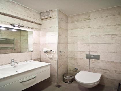 COZY Suites - image 30