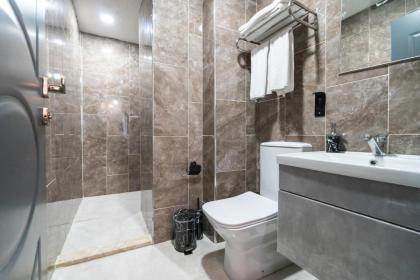Monezza Hotel - image 27