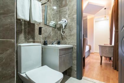 Monezza Hotel - image 28