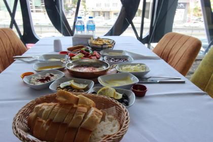Monezza Hotel - image 29