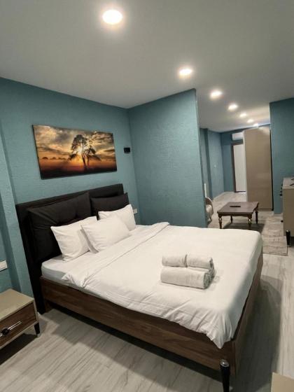 Monezza Hotel - image 4