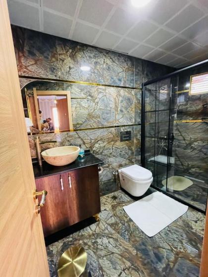 fafsuitehome - image 15