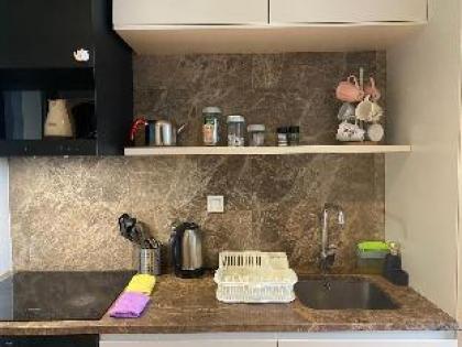 New luxuriously renovated 11  home in city center - image 19
