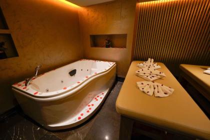 Costera Hotel - image 19