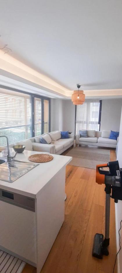 Ultra Lux Residence Flat-Great Location