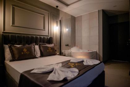 Zara Suit - image 22