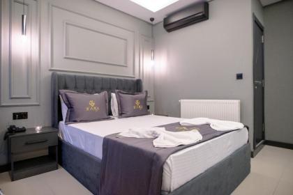 Zara Suit - image 23