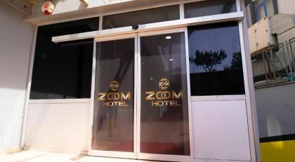 Zoom Hotel - image 11