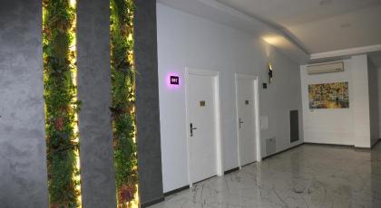 Zoom Hotel - image 18