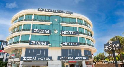 Zoom Hotel - image 2