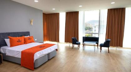 Zoom Hotel - image 3