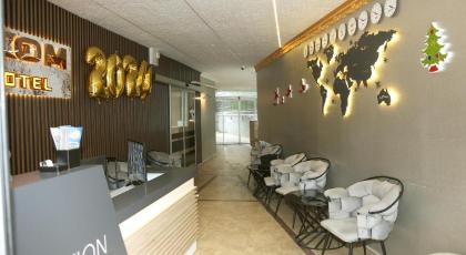 Zoom Hotel - image 5