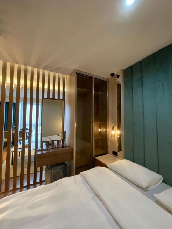 Modern New Studio Apartment near Mall of Istanbul - main image