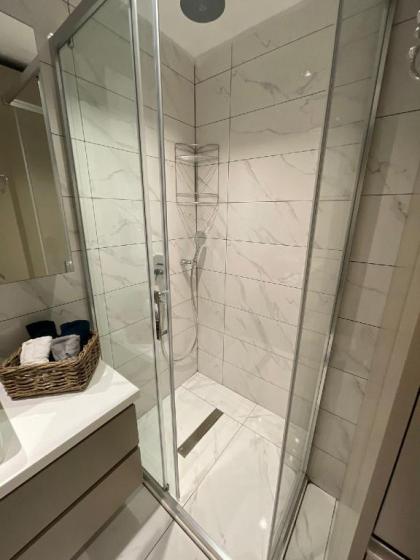 Modern New Studio Apartment near Mall of Istanbul - image 2