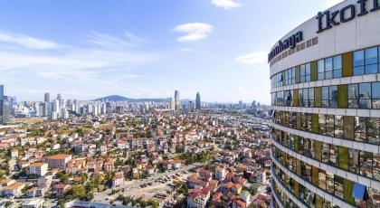 Central Flat with Amazing City View in Atasehir - image 18